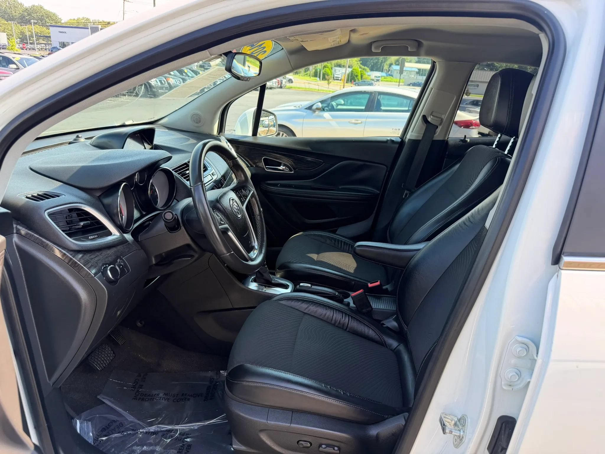 Used 2014 Buick Encore FWD image 9