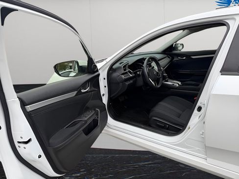 Used 2019 Honda Civic EX image 15