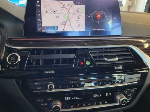 Used 2019 BMW 530i xDrive w/ Convenience Package AWD/4WD image 10