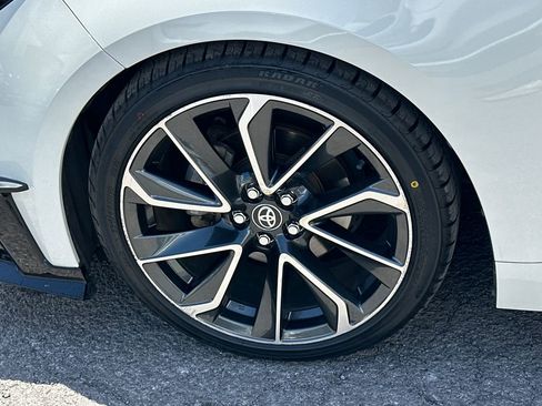 Used 2020 Toyota Corolla XSE FWD image 11
