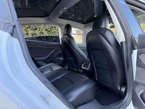 Used 2020 Tesla Model 3 Standard Range Plus image 39