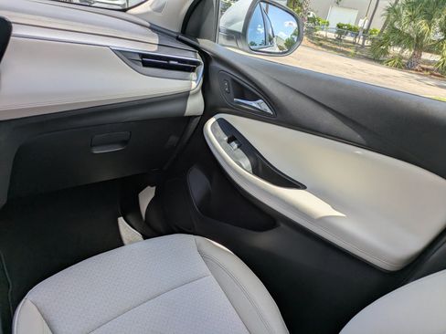 Used 2024 Buick Encore GX Preferred FWD image 15