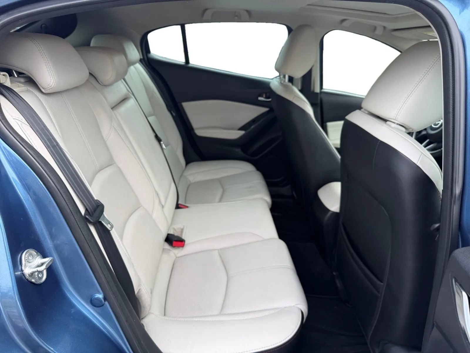 Used 2018 MAZDA MAZDA3 Grand Touring FWD image 17