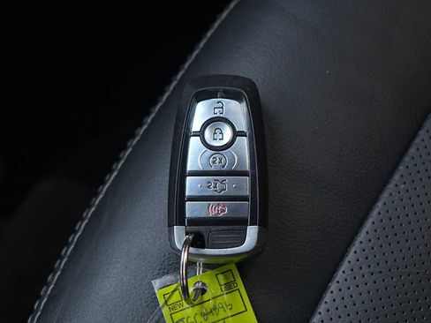 Used 2018 Ford Explorer Limited w/ Equipment Group 301A FWD image 28