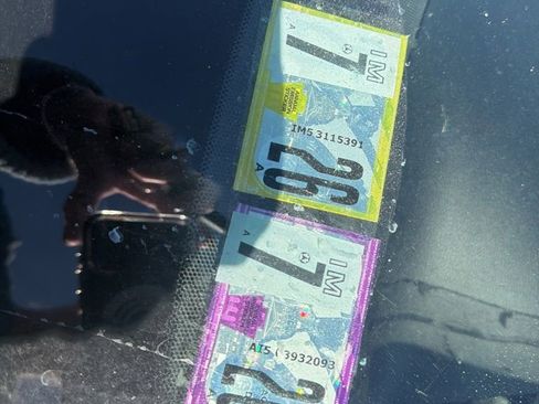 Used 2016 INFINITI Q50 3.0t Premium w/ Driver Assistance Package image 15