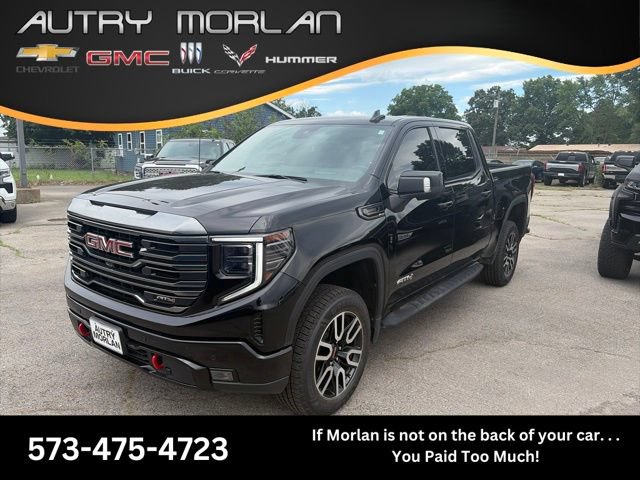 Used 2023 GMC Sierra 1500 AT4 w/ Technology Package AWD/4WD image 1