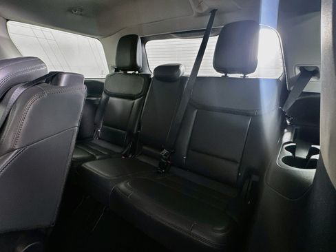 Used 2025 Ford Expedition Active AWD/4WD image 31