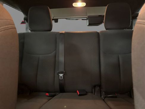 Used 2016 Jeep Wrangler Unlimited Sport image 16