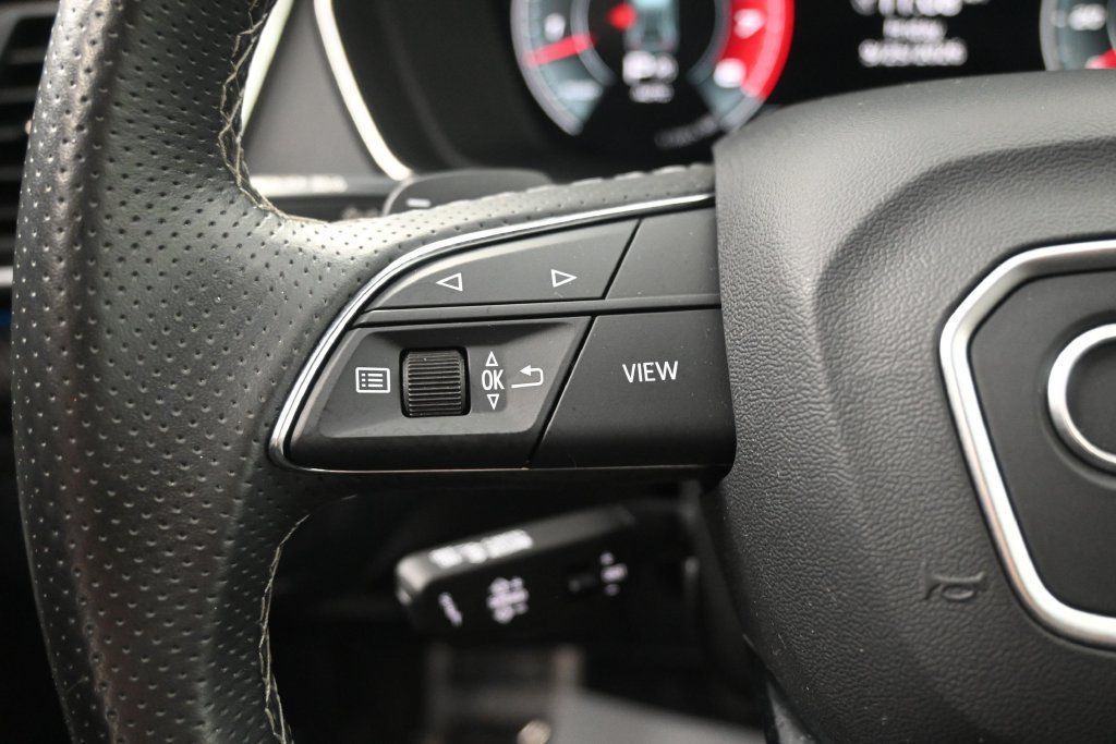 Used 2024 Audi SQ5 Prestige AWD/4WD image 18
