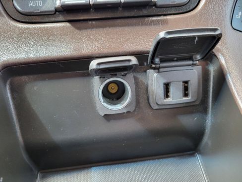 Used 2018 Chevrolet Tahoe LT RWD image 28