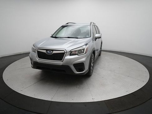 Used 2020 Subaru Forester Premium image 35