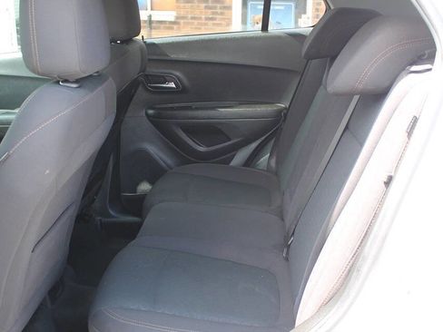 Used 2019 Chevrolet Trax LS w/ Tint and Cruise Package FWD image 16