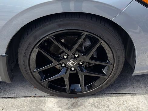 Used 2025 Honda Civic Sport image 10