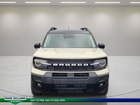 Used 2025 Ford Bronco Sport Outer Banks w/ Outer Banks Tech Package+ AWD/4WD image 9