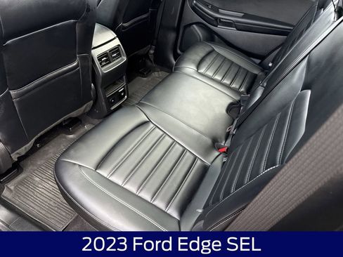 Used 2023 Ford Edge SEL w/ Convenience Package image 15