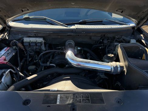 Used 2006 Lincoln Mark LT 4x4 image 16