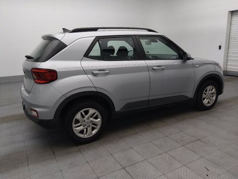 Used 2020 Hyundai Venue SEL FWD image 10
