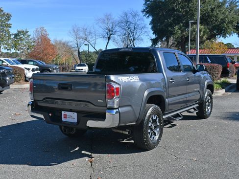 Certified 2023 Toyota Tacoma TRD Off-Road image 4