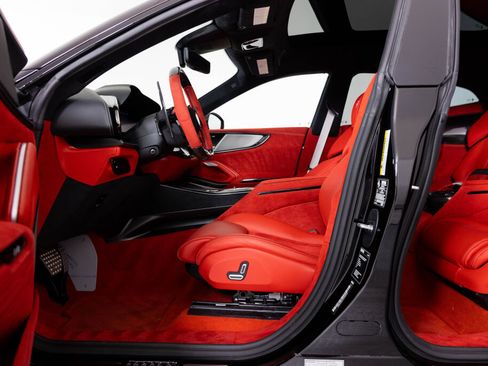 Certified 2025 Ferrari Purosangue image 52