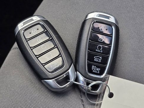 Used 2023 Hyundai Elantra SEL w/ Cargo Package image 31