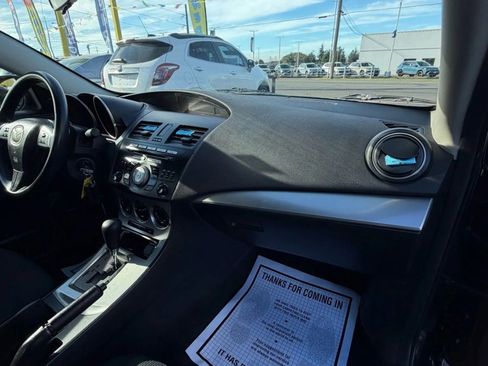 Used 2010 MAZDA MAZDA3 i Touring image 18