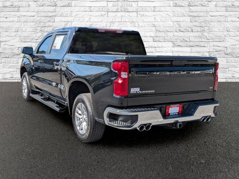 Used 2021 Chevrolet Silverado 1500 LT AWD/4WD image 8