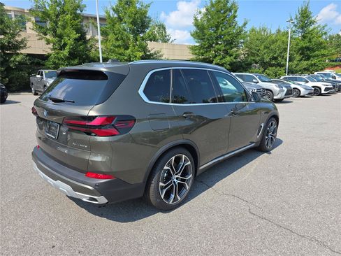 New 2026 BMW X5 xDrive50e AWD/4WD image 3