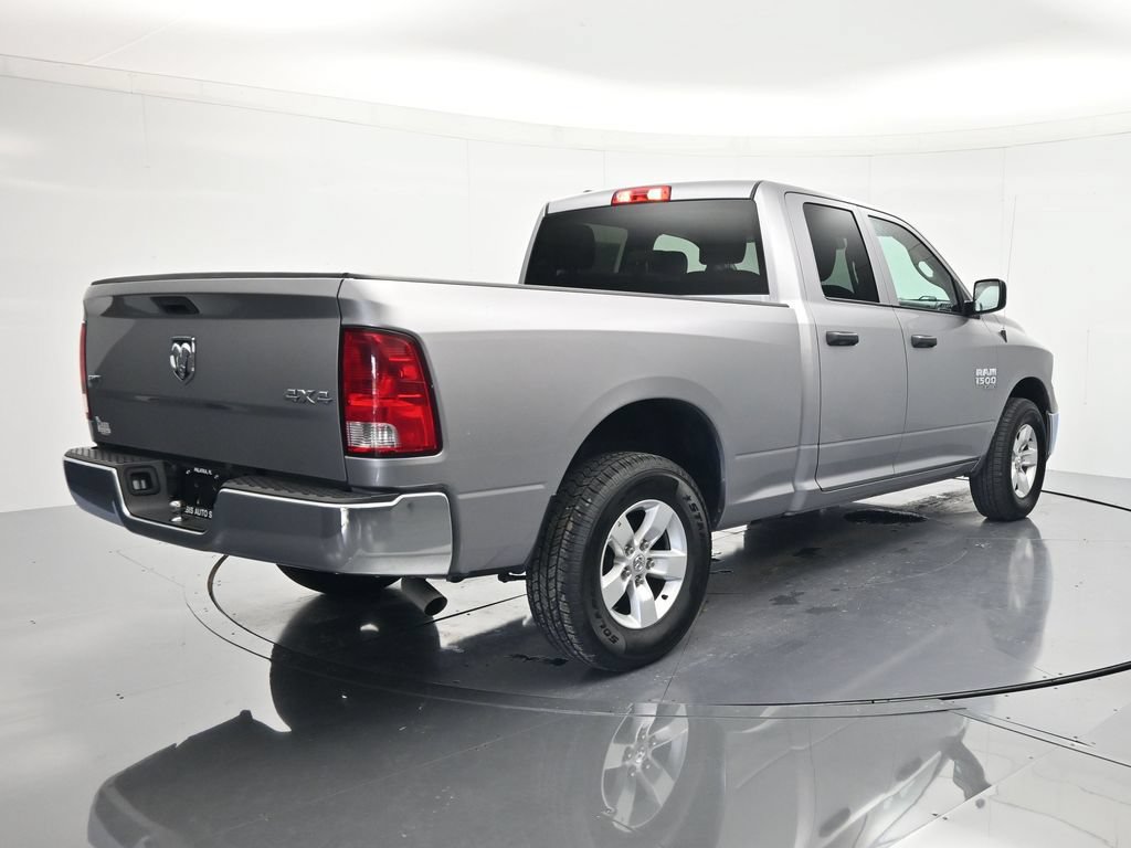 Used 2024 RAM 1500 Classic SLT AWD/4WD image 5