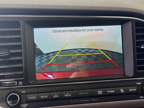 Used 2017 Hyundai Elantra Limited w/ Limited Ultimate Package 05 image 19