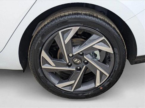 New 2025 Hyundai Elantra SEL w/ Cargo Package image 10