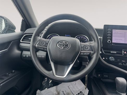 Used 2023 Toyota Camry LE image 12