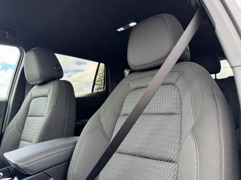 New 2026 Chevrolet Equinox LT image 12