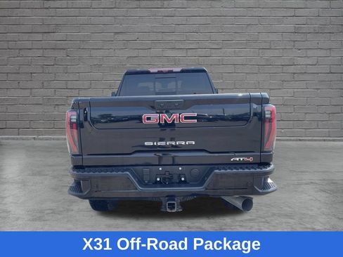 Used 2024 GMC Sierra 2500 AT4 w/ AT4 Premium Plus Package AWD/4WD image 7