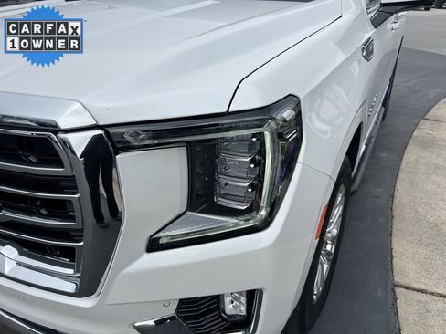Used 2022 GMC Yukon SLT w/ SLT Premium Package image 6
