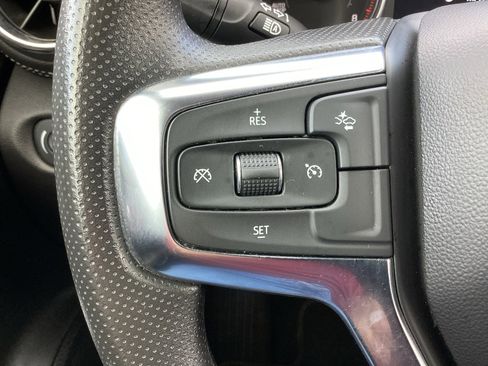 Used 2025 Chevrolet Blazer LT FWD image 18