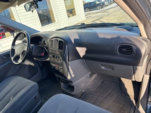 Used 2005 Dodge Grand Caravan SXT image 26