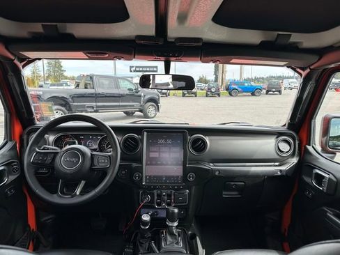 Used 2023 Jeep Gladiator Sport AWD/4WD image 23