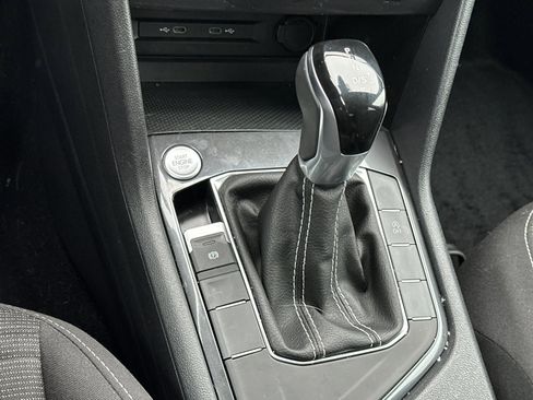 Used 2024 Volkswagen Tiguan S image 22