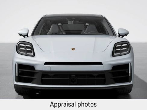 Certified 2025 Porsche Panamera 4 image 7
