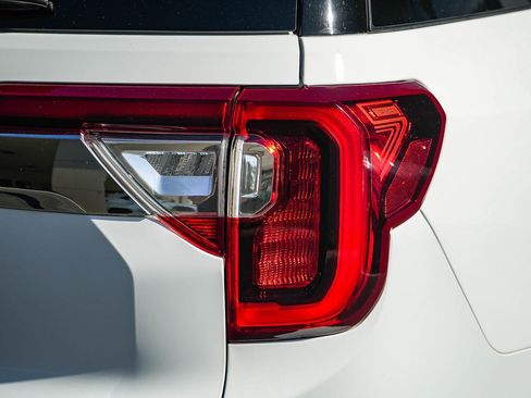 Used 2020 GMC Acadia SLE w/ Driver Convenience Package AWD/4WD image 7