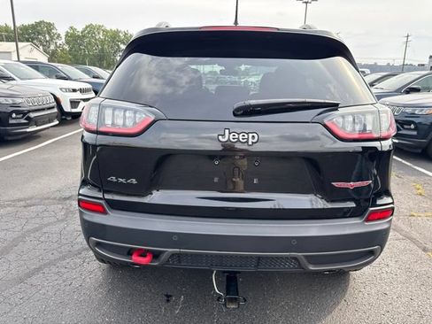 Used 2019 Jeep Cherokee Trailhawk w/ Cold Weather Group AWD/4WD image 5
