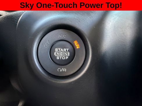 Used 2021 Jeep Wrangler Unlimited Rubicon AWD/4WD image 25