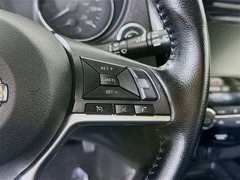 Certified 2022 Nissan Rogue Sport SV image 22