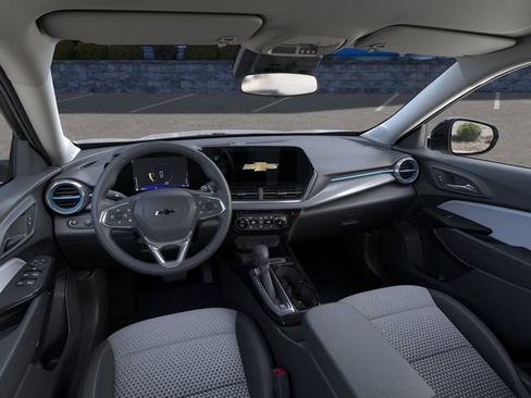 New 2026 Chevrolet Trax LT w/ Driver Confidence Package FWD image 15
