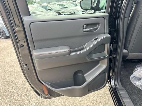 New 2026 Nissan Frontier PRO-4X w/ Tow Package AWD/4WD image 14