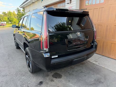 Used 2015 Cadillac Escalade Premium AWD/4WD image 5