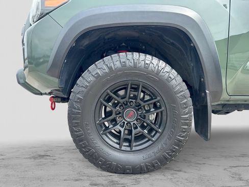 Used 2020 Toyota Tacoma TRD Pro AWD/4WD image 16