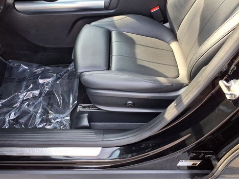 Used 2021 Mercedes-Benz GLA 250 4MATIC image 10