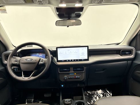 Used 2025 Ford Maverick Lobo image 14