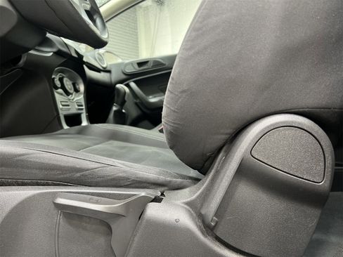 Used 2019 Ford Fiesta SE image 12